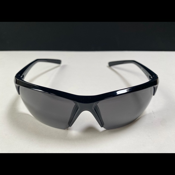 Nike Skylon Ace Sunglasses - Picture 4 of 8